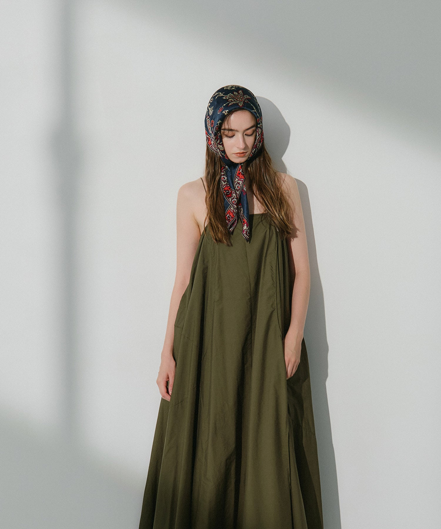 KHAKI