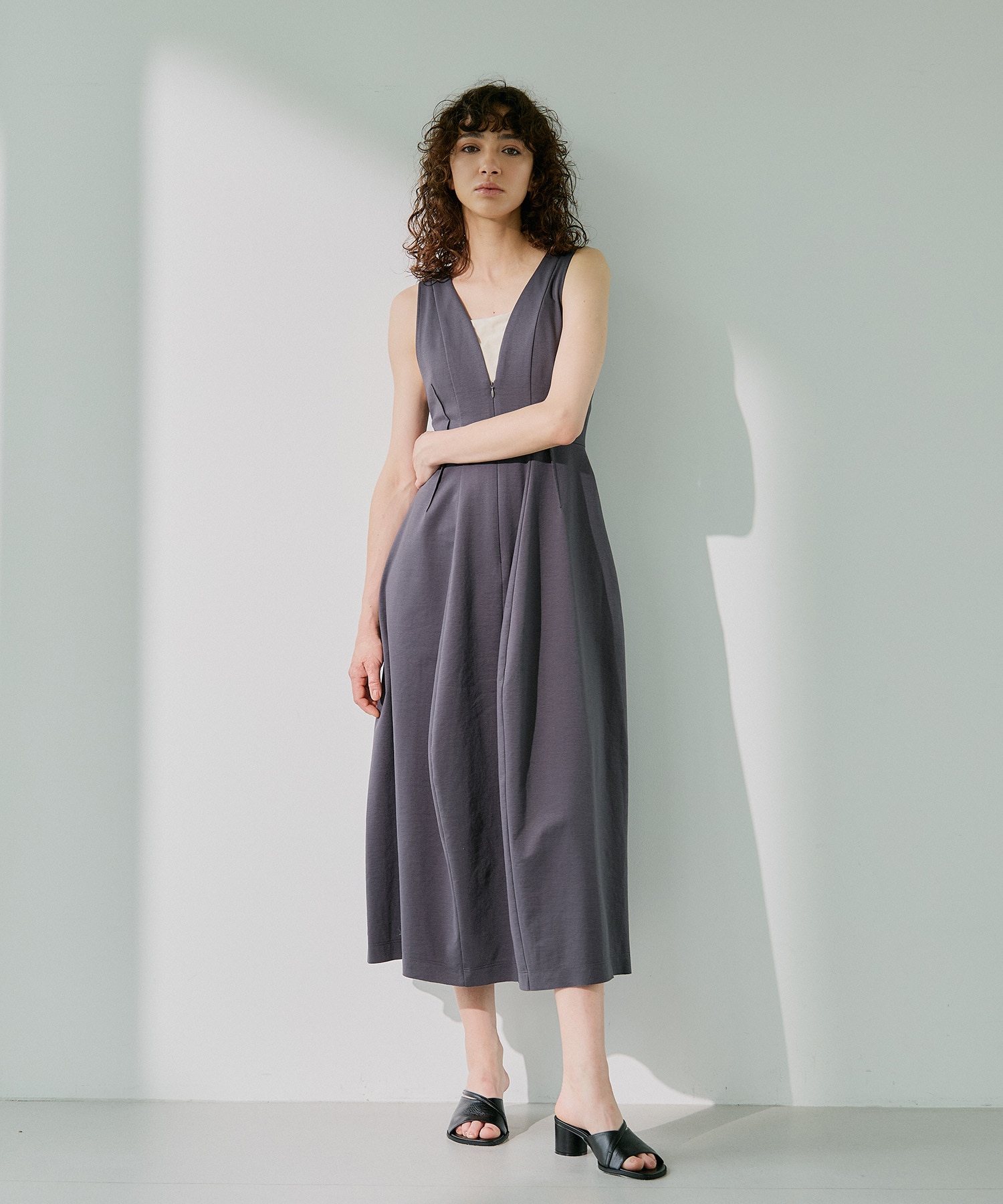Arch Pattern Cut One-Piece