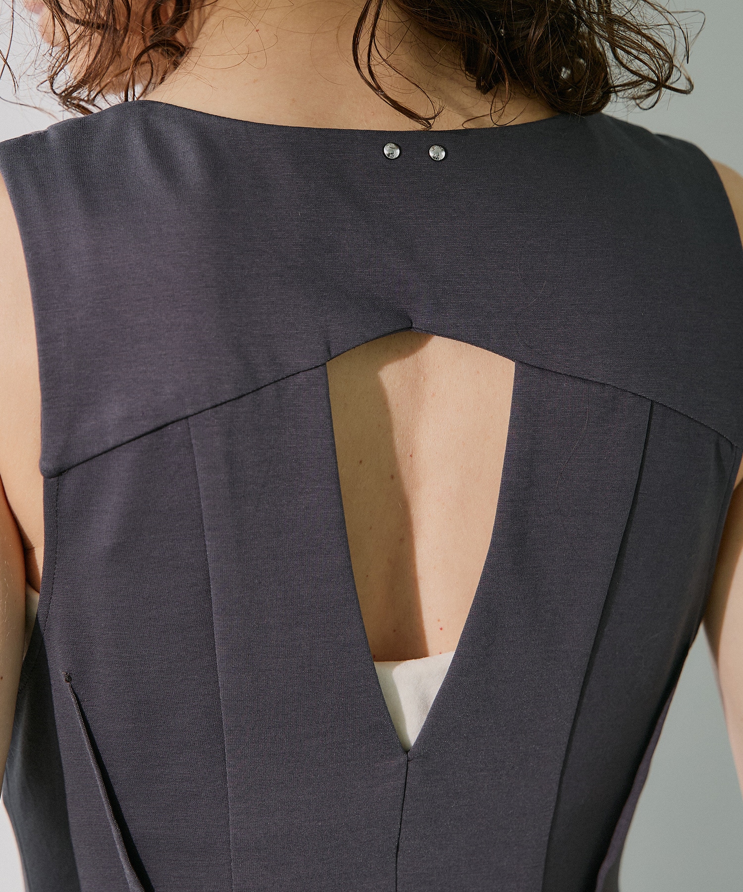Arch Pattern Cut One-Piece