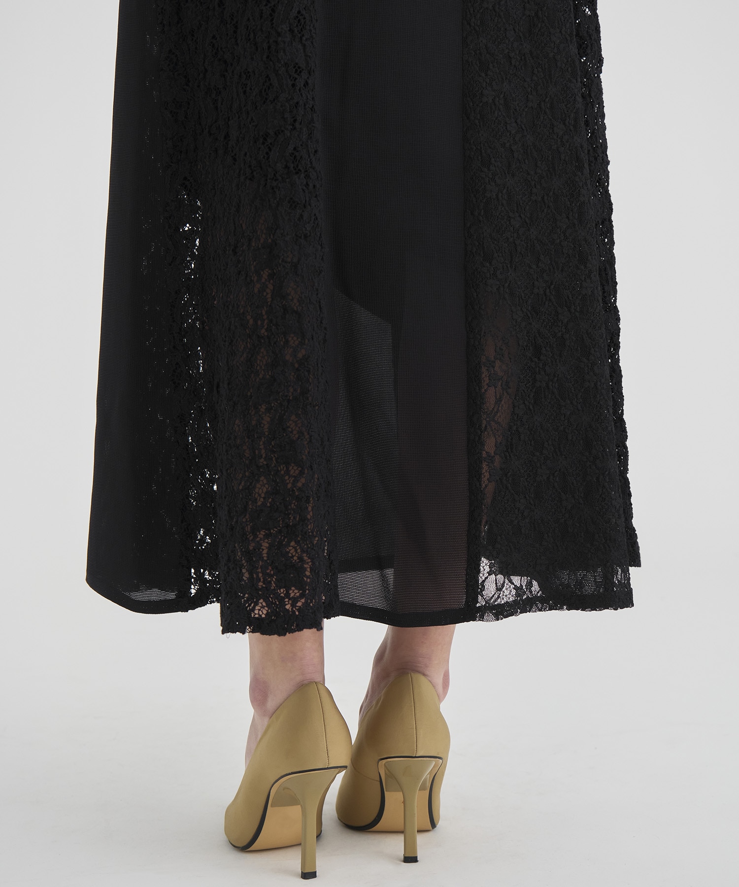 Slant Asym Lace Skirt