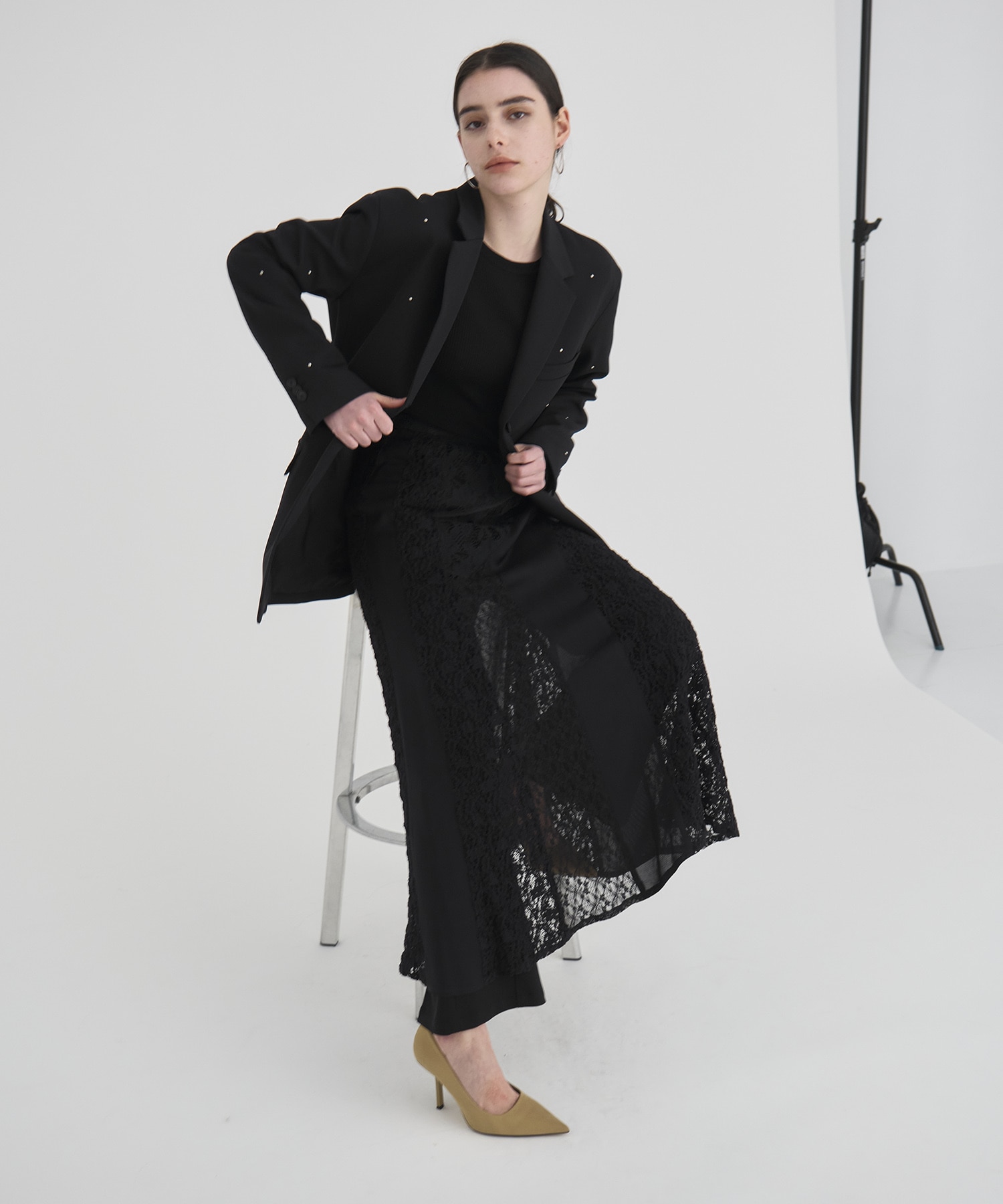 Slant Asym Lace Skirt
