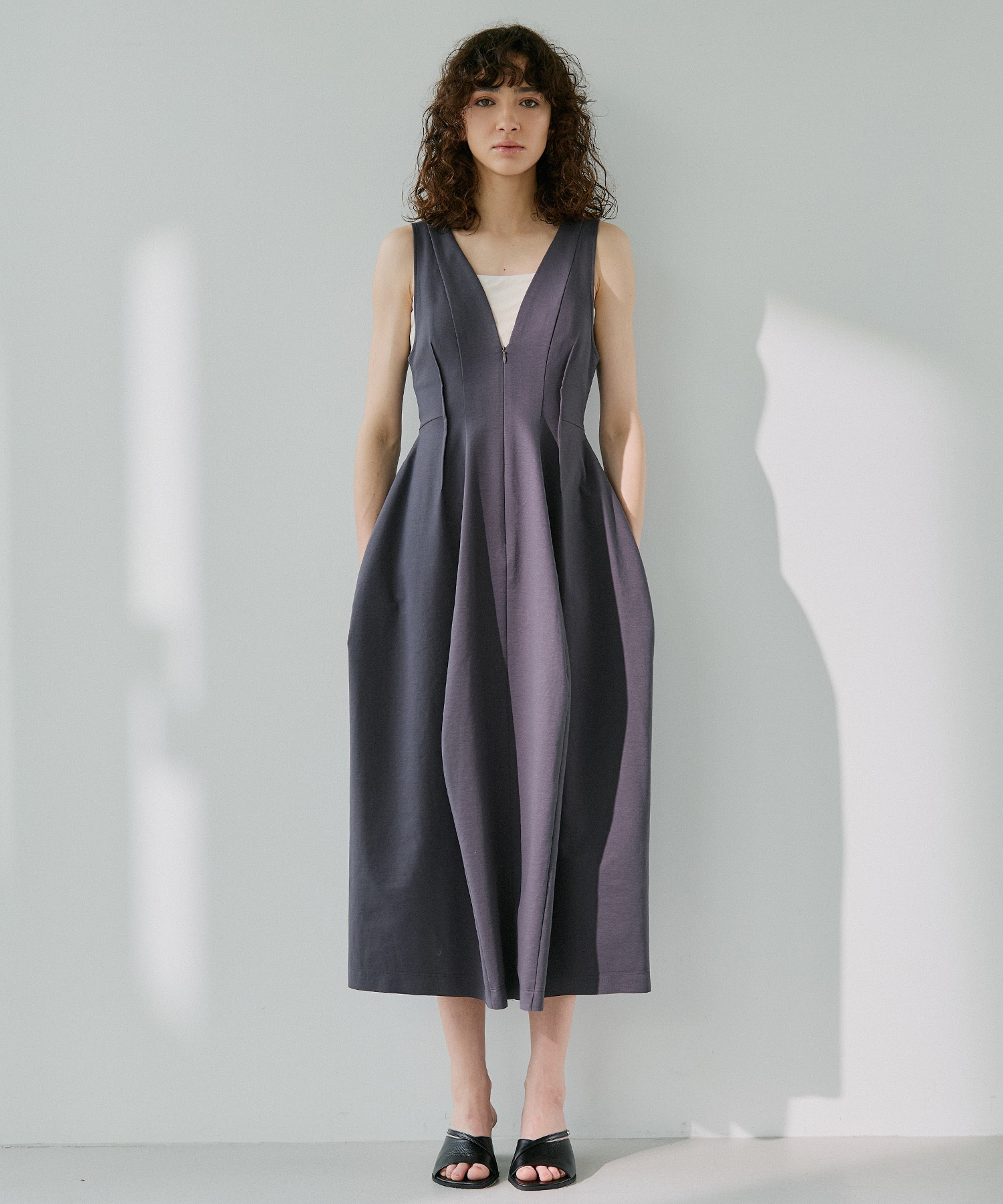Arch Pattern Cut One-Piece