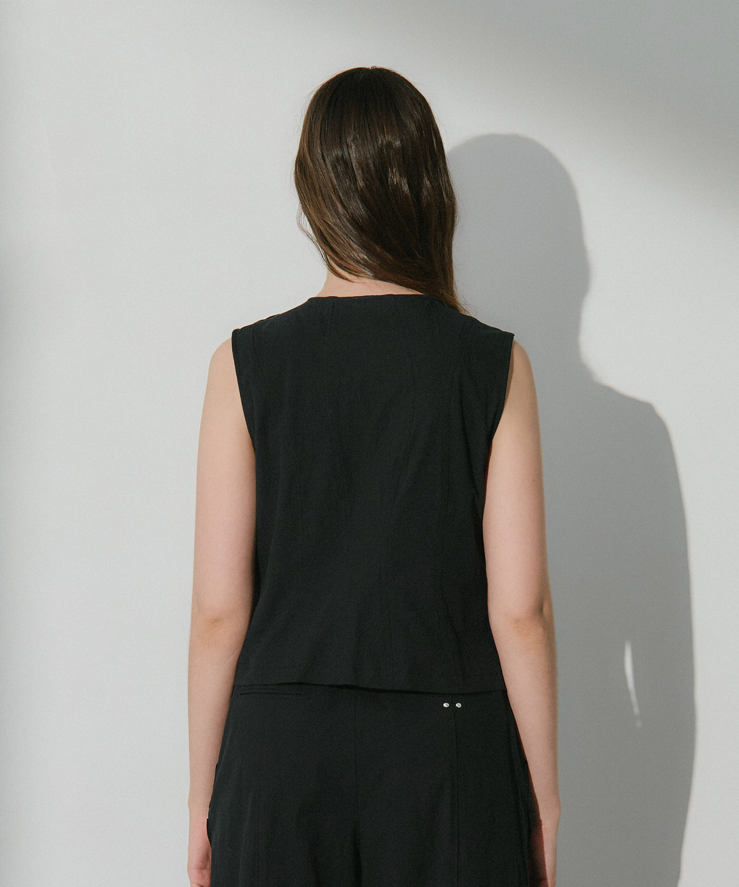 Arch Cotton Vest