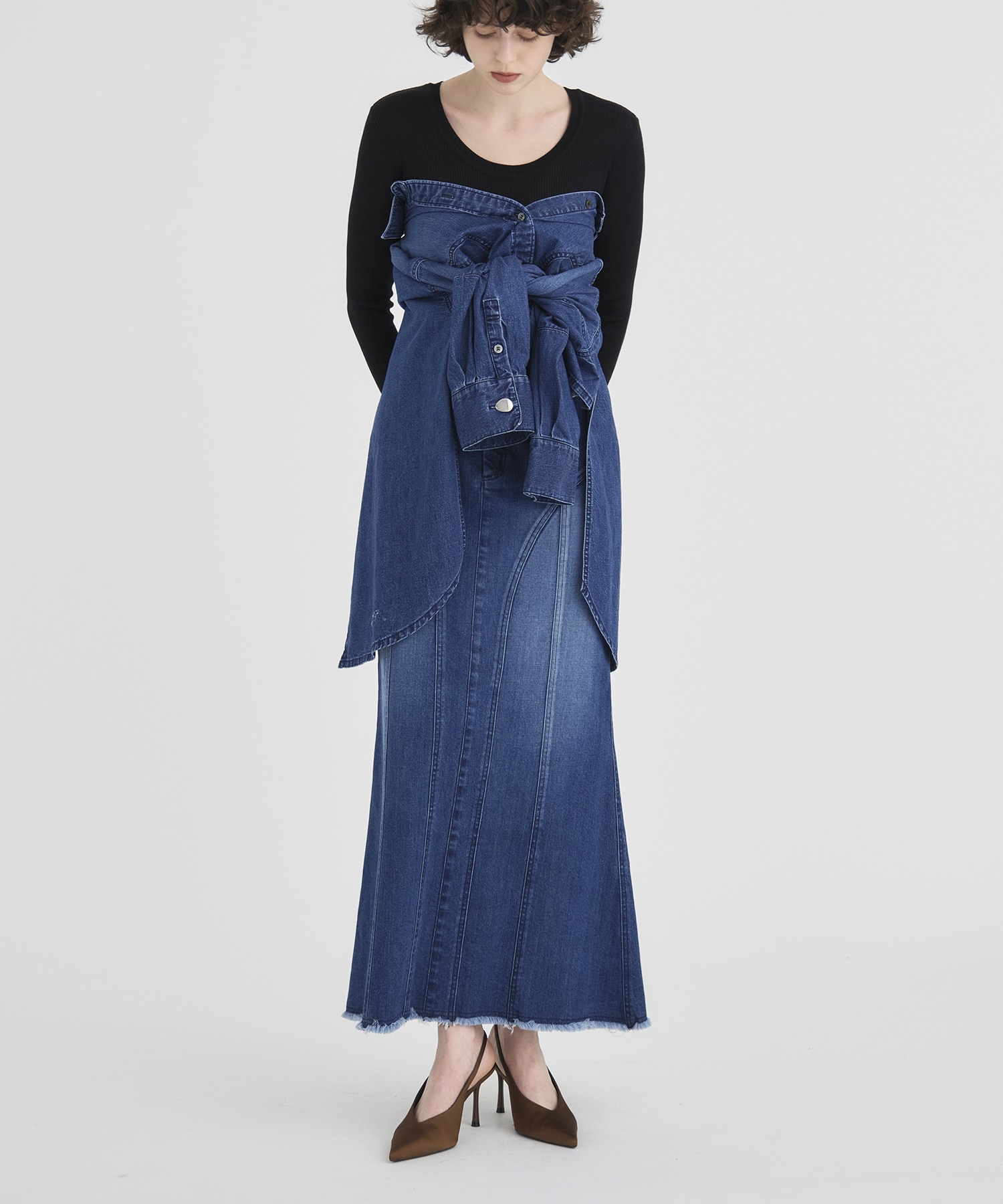 Cutting Stretch Denim Skirt