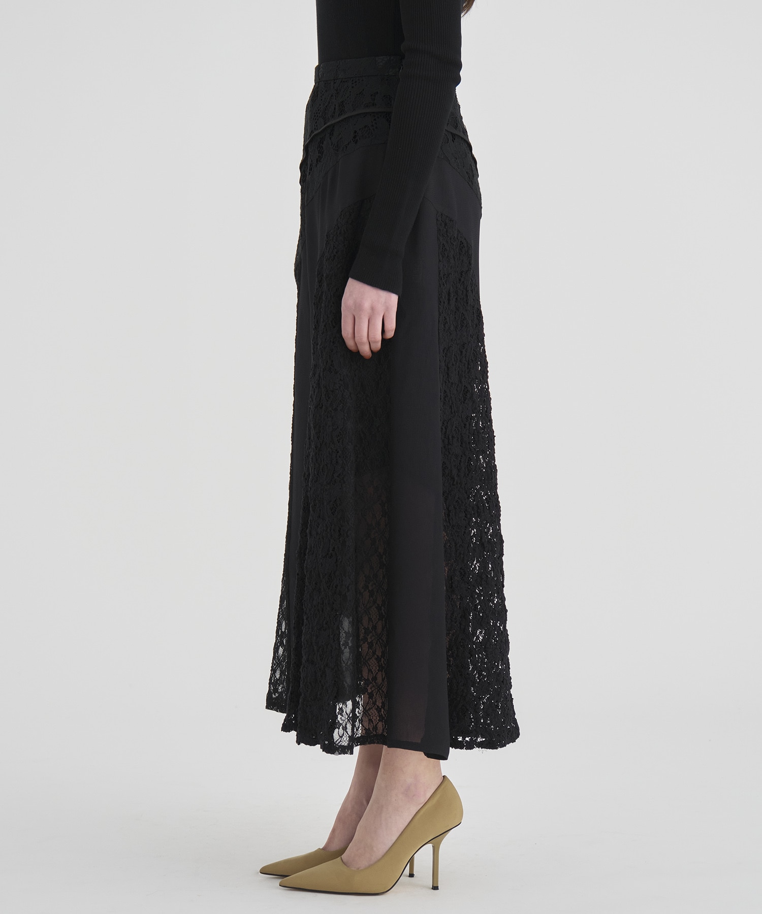 Slant Asym Lace Skirt