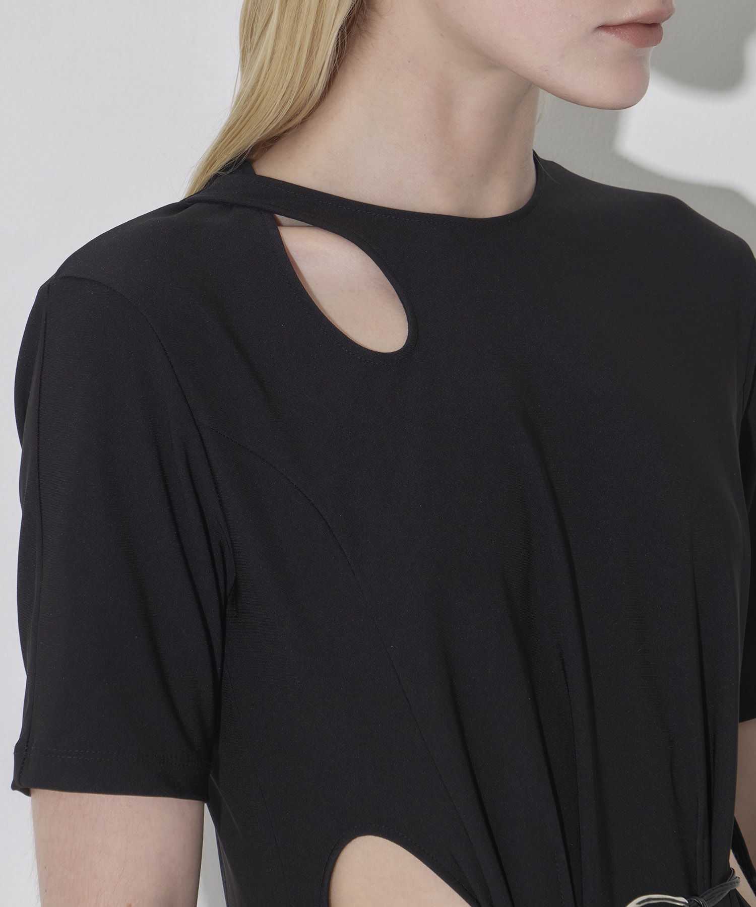 Cutting Line Onepiece