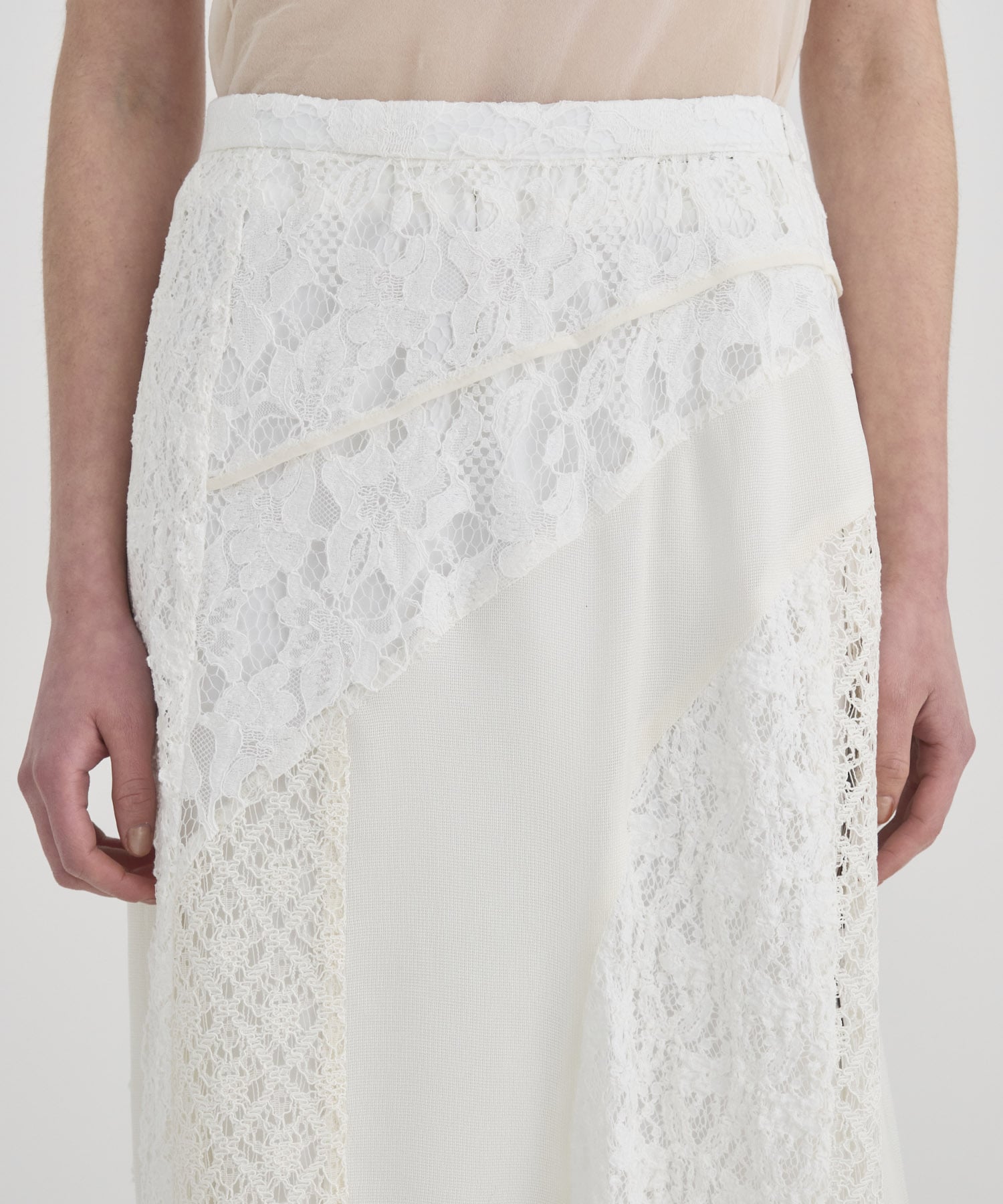 Slant Asym Lace Skirt