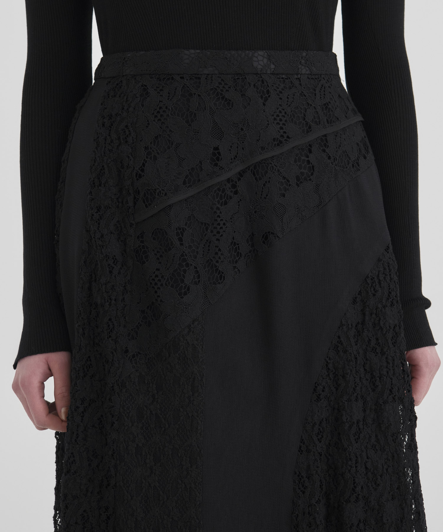 Slant Asym Lace Skirt