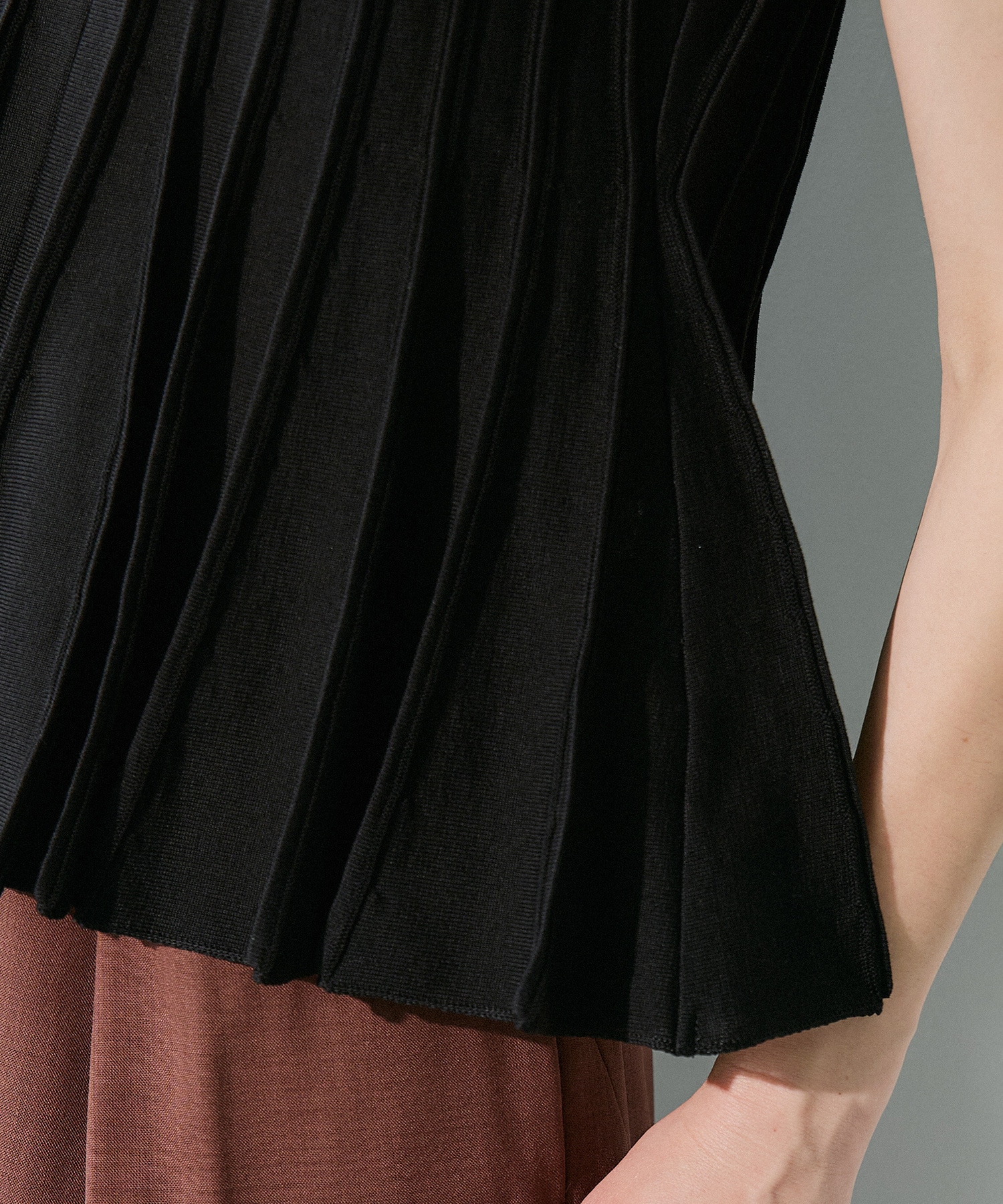 Tack  Flare Knit